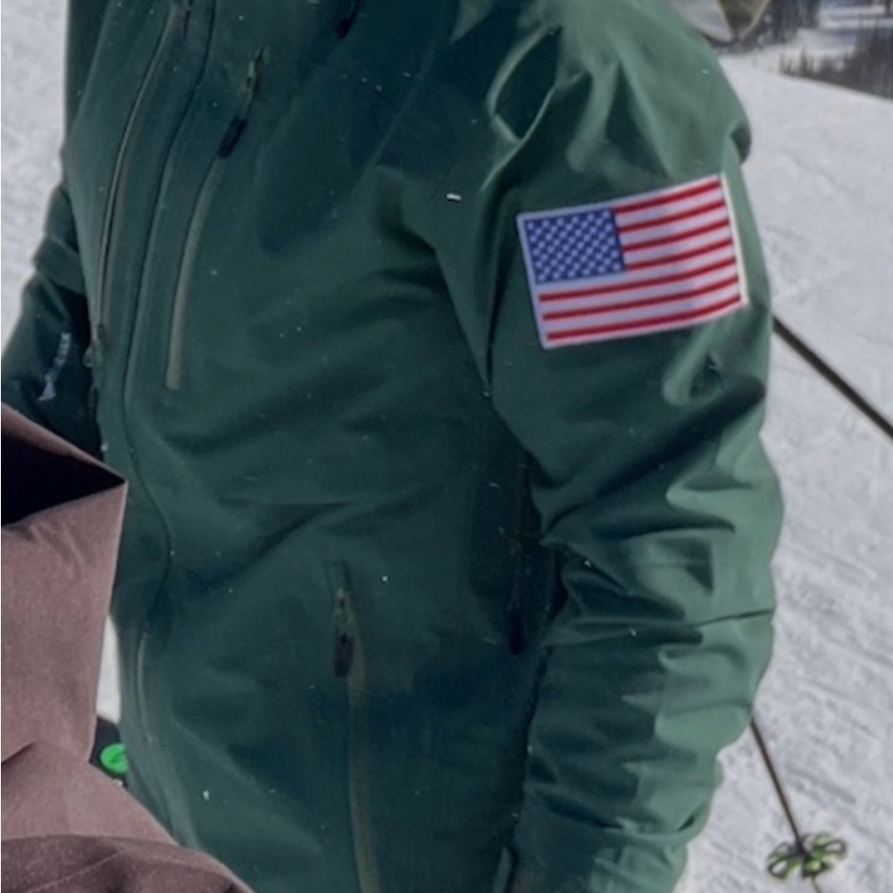 BACKCOUNTRY SHELL JACKET